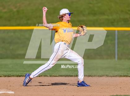 Thumbnail 2 in New London @ Davenport North photogallery.
