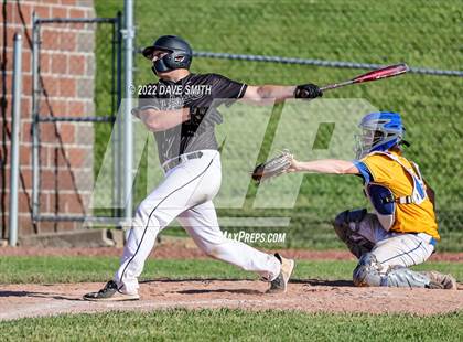 Thumbnail 2 in New London @ Davenport North photogallery.