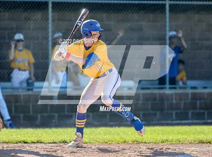 Thumbnail 2 in New London @ Davenport North photogallery.
