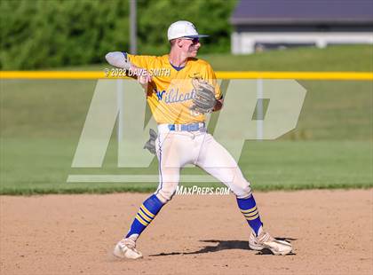 Thumbnail 2 in New London @ Davenport North photogallery.