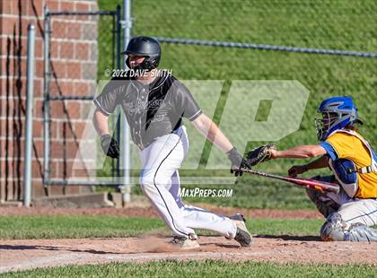 Thumbnail 3 in New London @ Davenport North photogallery.