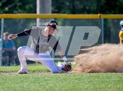 Thumbnail 3 in New London @ Davenport North photogallery.