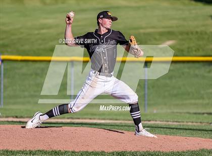 Thumbnail 1 in New London @ Davenport North photogallery.