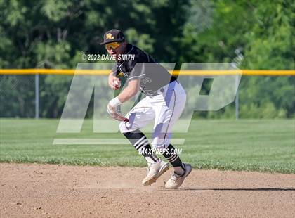 Thumbnail 1 in New London @ Davenport North photogallery.
