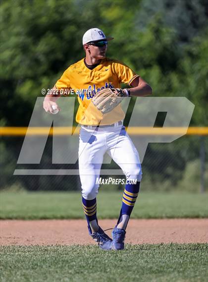 Thumbnail 3 in New London @ Davenport North photogallery.