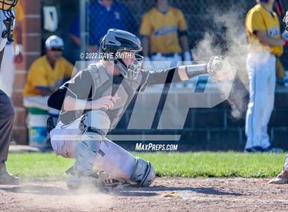 Thumbnail 3 in New London @ Davenport North photogallery.