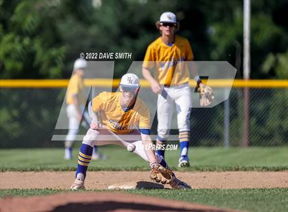 Thumbnail 2 in New London @ Davenport North photogallery.