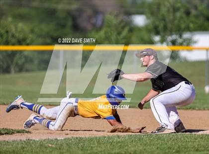 Thumbnail 2 in New London @ Davenport North photogallery.