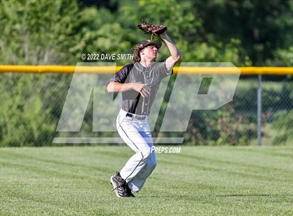 Thumbnail 2 in New London @ Davenport North photogallery.