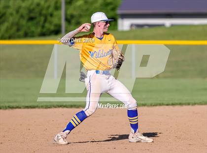 Thumbnail 3 in New London @ Davenport North photogallery.