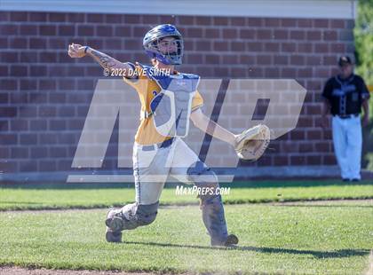 Thumbnail 2 in New London @ Davenport North photogallery.