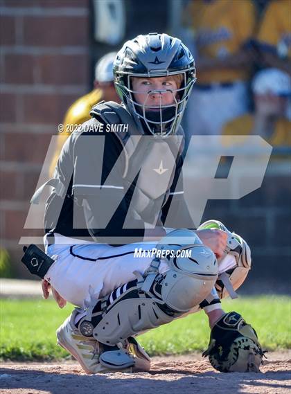 Thumbnail 2 in New London @ Davenport North photogallery.
