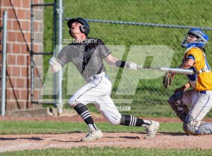 Thumbnail 1 in New London @ Davenport North photogallery.