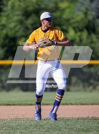 Thumbnail 2 in New London @ Davenport North photogallery.