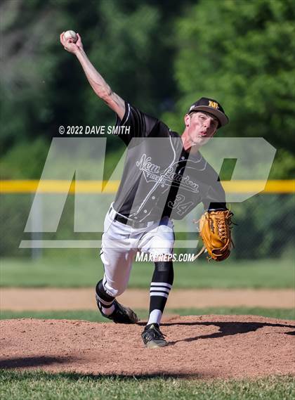 Thumbnail 3 in New London @ Davenport North photogallery.