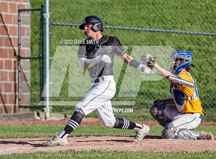 Thumbnail 3 in New London @ Davenport North photogallery.