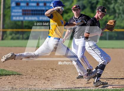 Thumbnail 1 in New London @ Davenport North photogallery.