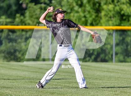 Thumbnail 1 in New London @ Davenport North photogallery.
