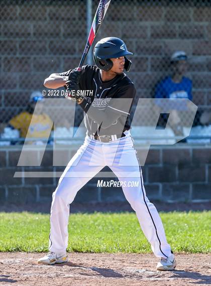 Thumbnail 3 in New London @ Davenport North photogallery.