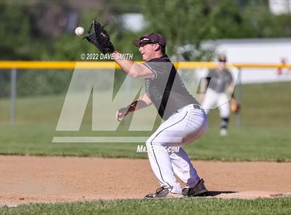 Thumbnail 1 in New London @ Davenport North photogallery.