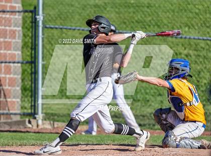 Thumbnail 2 in New London @ Davenport North photogallery.