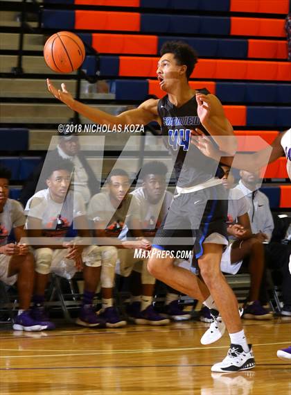 Thumbnail 2 in Grandview vs. Southwind (Tarkanian Classic) photogallery.