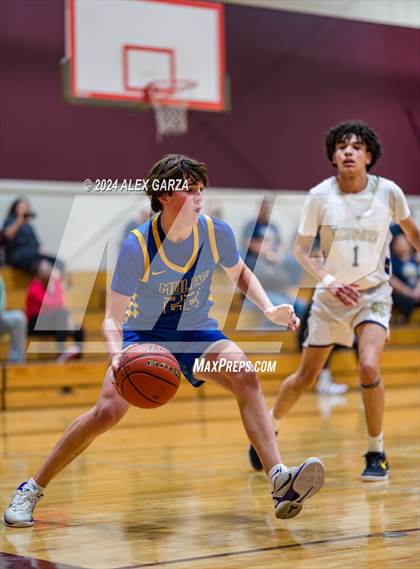 Thumbnail 1 in Alamo Heights vs. Holy Cross photogallery.