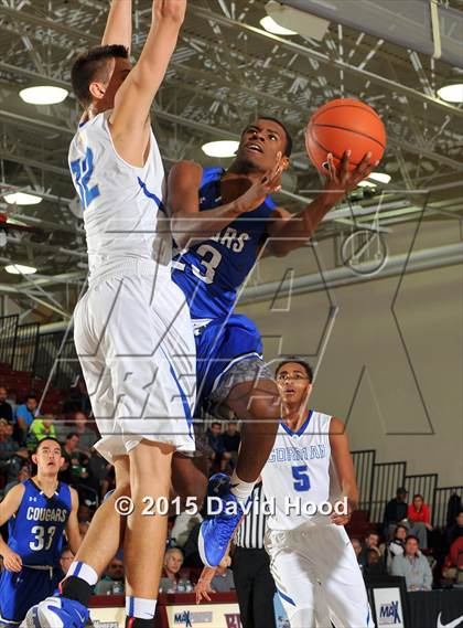 Thumbnail 1 in Bishop Gorman vs. Capital Christian (MaxPreps Holiday Classic) photogallery.