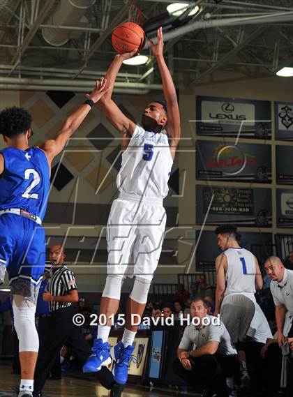 Thumbnail 1 in Bishop Gorman vs. Capital Christian (MaxPreps Holiday Classic) photogallery.