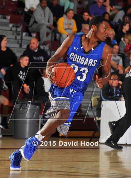 Thumbnail 3 in Bishop Gorman vs. Capital Christian (MaxPreps Holiday Classic) photogallery.