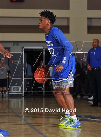 Thumbnail 2 in Bishop Gorman vs. Capital Christian (MaxPreps Holiday Classic) photogallery.