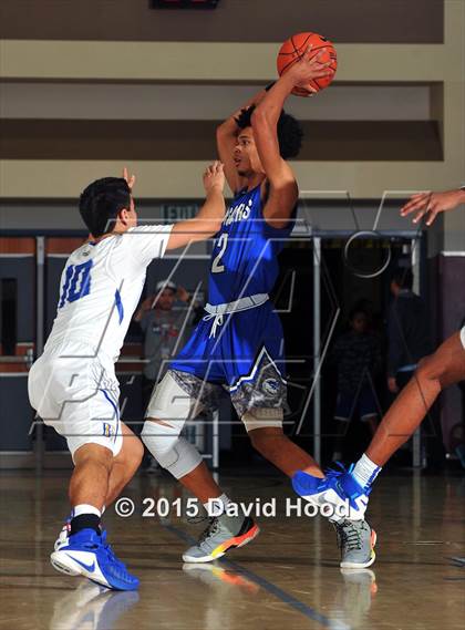 Thumbnail 3 in Bishop Gorman vs. Capital Christian (MaxPreps Holiday Classic) photogallery.