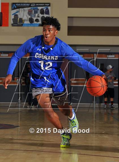 Thumbnail 1 in Bishop Gorman vs. Capital Christian (MaxPreps Holiday Classic) photogallery.