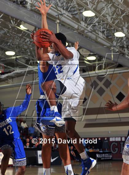 Thumbnail 2 in Bishop Gorman vs. Capital Christian (MaxPreps Holiday Classic) photogallery.