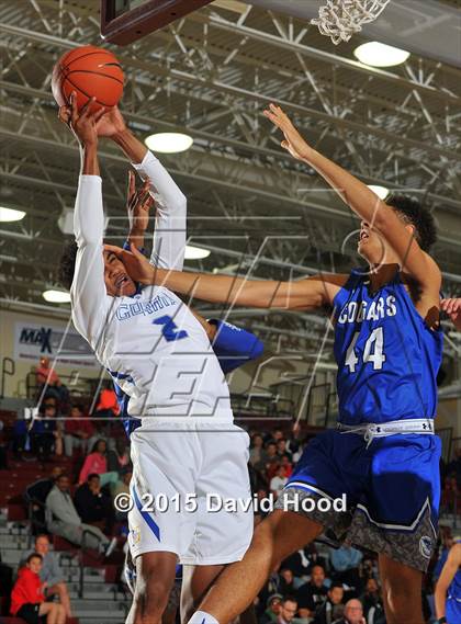 Thumbnail 1 in Bishop Gorman vs. Capital Christian (MaxPreps Holiday Classic) photogallery.