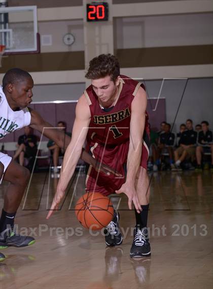 Thumbnail 1 in JSerra Catholic vs. Sunnyslope (MaxPreps Holiday Classic) photogallery.