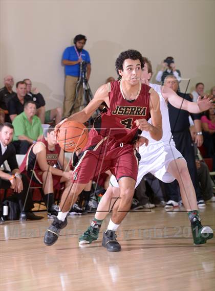 Thumbnail 1 in JSerra Catholic vs. Sunnyslope (MaxPreps Holiday Classic) photogallery.