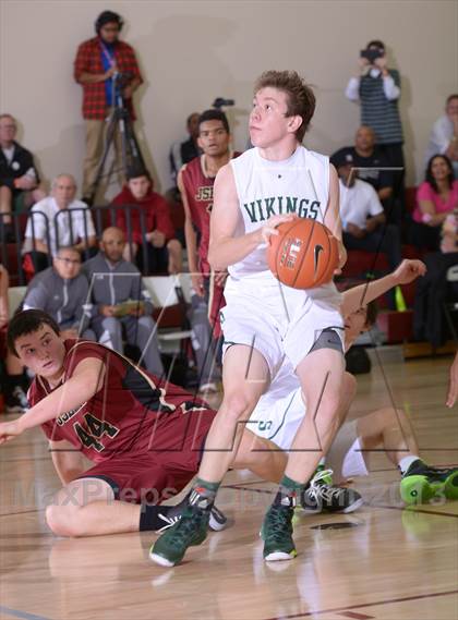 Thumbnail 3 in JSerra Catholic vs. Sunnyslope (MaxPreps Holiday Classic) photogallery.