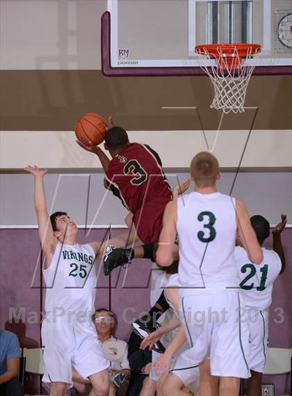 Thumbnail 1 in JSerra Catholic vs. Sunnyslope (MaxPreps Holiday Classic) photogallery.