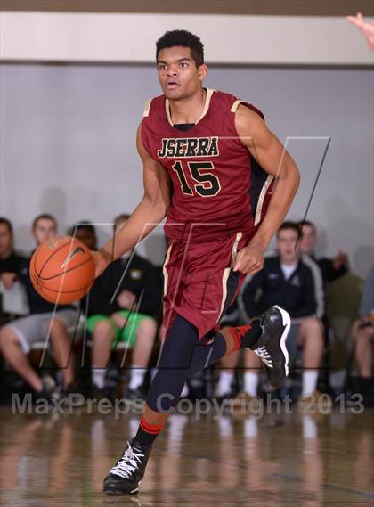 Thumbnail 3 in JSerra Catholic vs. Sunnyslope (MaxPreps Holiday Classic) photogallery.