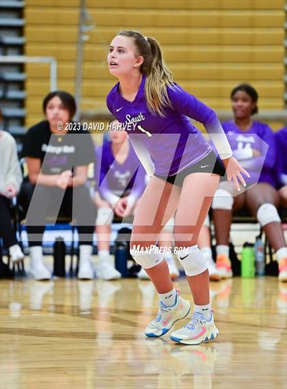 Thumbnail 1 in Denver South vs Green Mountain photogallery.