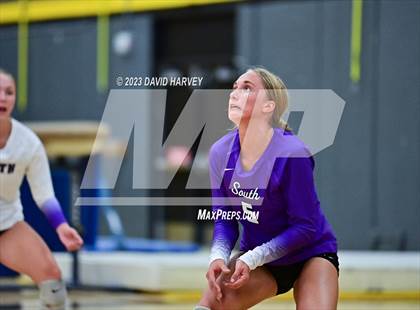 Thumbnail 3 in Denver South vs Green Mountain photogallery.