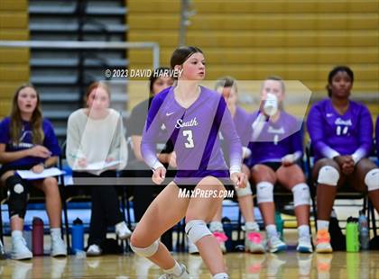 Thumbnail 2 in Denver South vs Green Mountain photogallery.