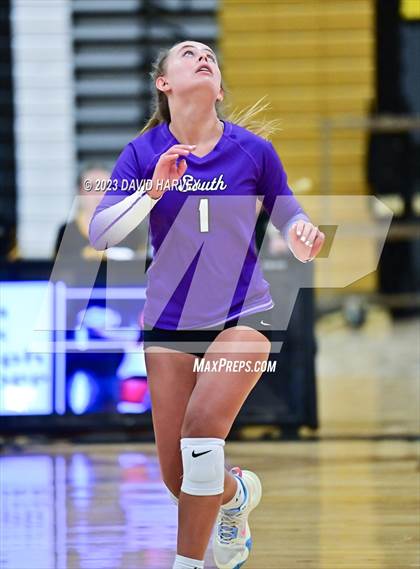 Thumbnail 3 in Denver South vs Green Mountain photogallery.