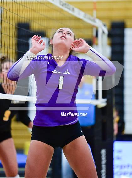 Thumbnail 3 in Denver South vs Green Mountain photogallery.