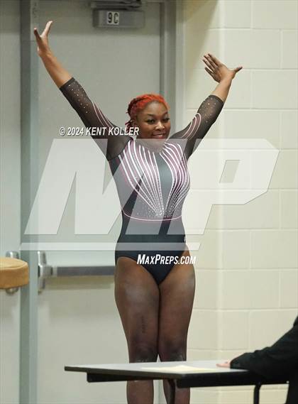 Thumbnail 1 in Fraser Invitational  photogallery.