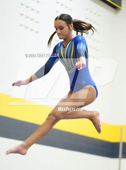 Thumbnail 3 in Fraser Invitational  photogallery.