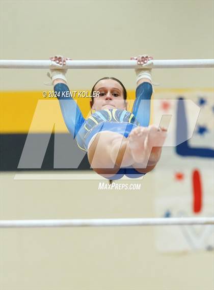 Thumbnail 1 in Fraser Invitational  photogallery.