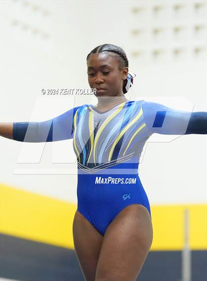 Thumbnail 2 in Fraser Invitational  photogallery.