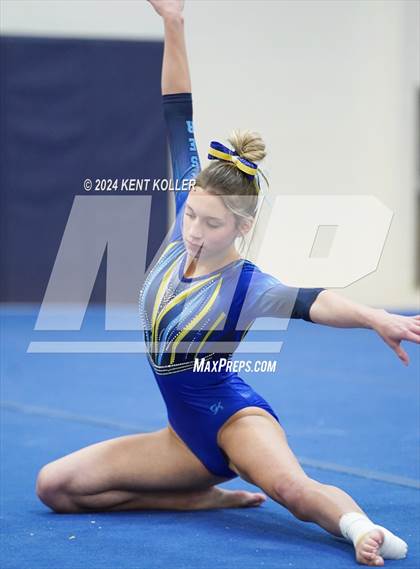 Thumbnail 3 in Fraser Invitational  photogallery.